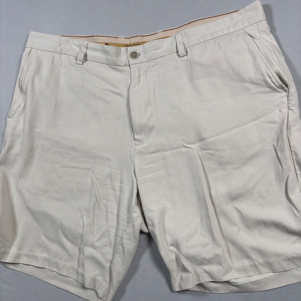Tommy Bahama Shorts Mens 40 Beige 100%‎ Silk Flat Front Casual Island Luxury